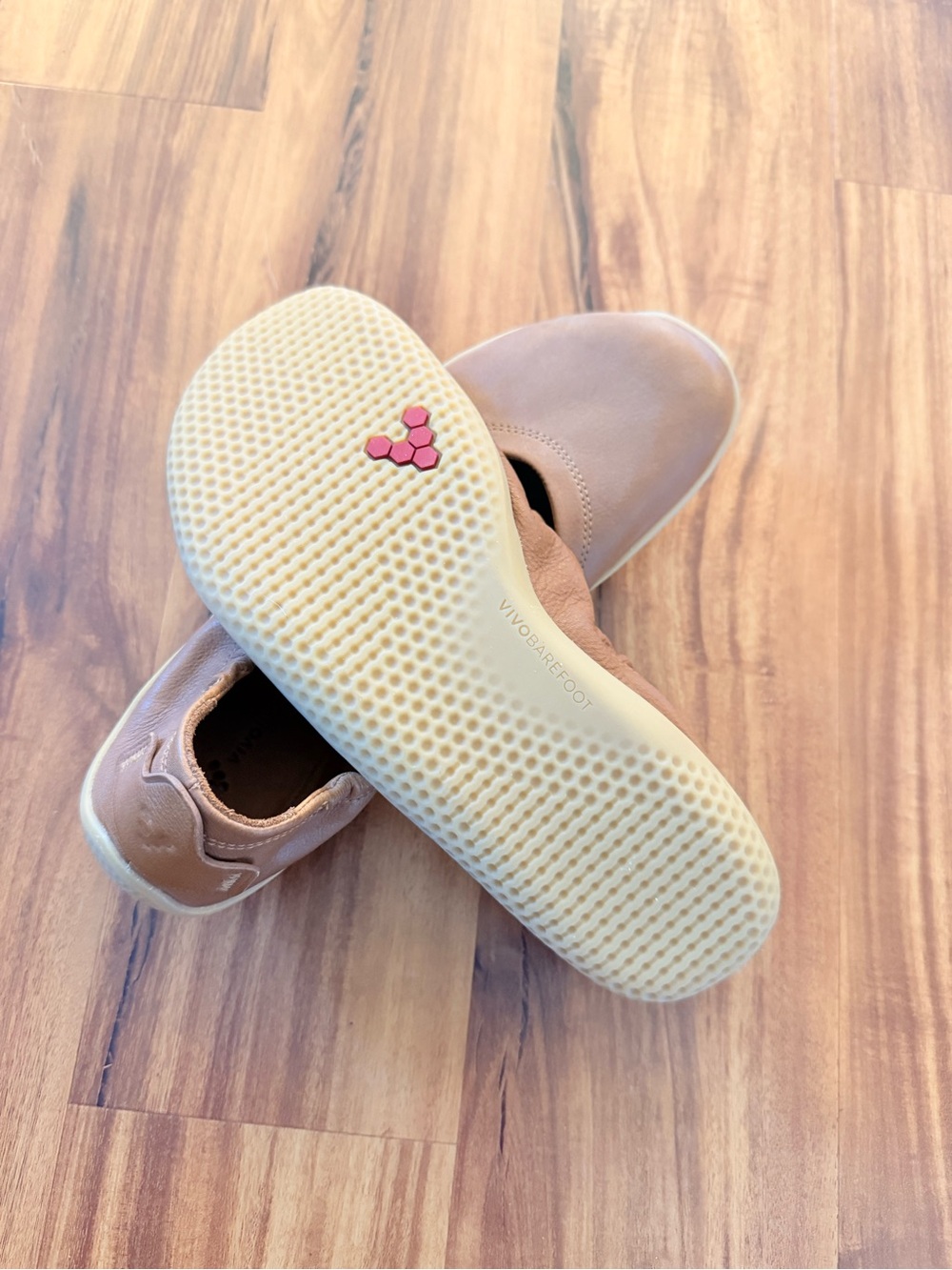 NWOT Vivo Barefoot Tan Leather Slip-On Ballet Flats - Picture 4 of 5